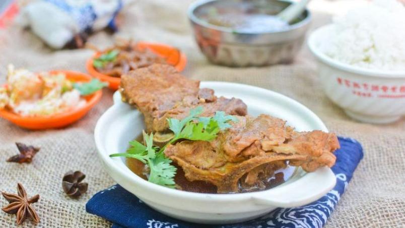 百碗香排骨米饭